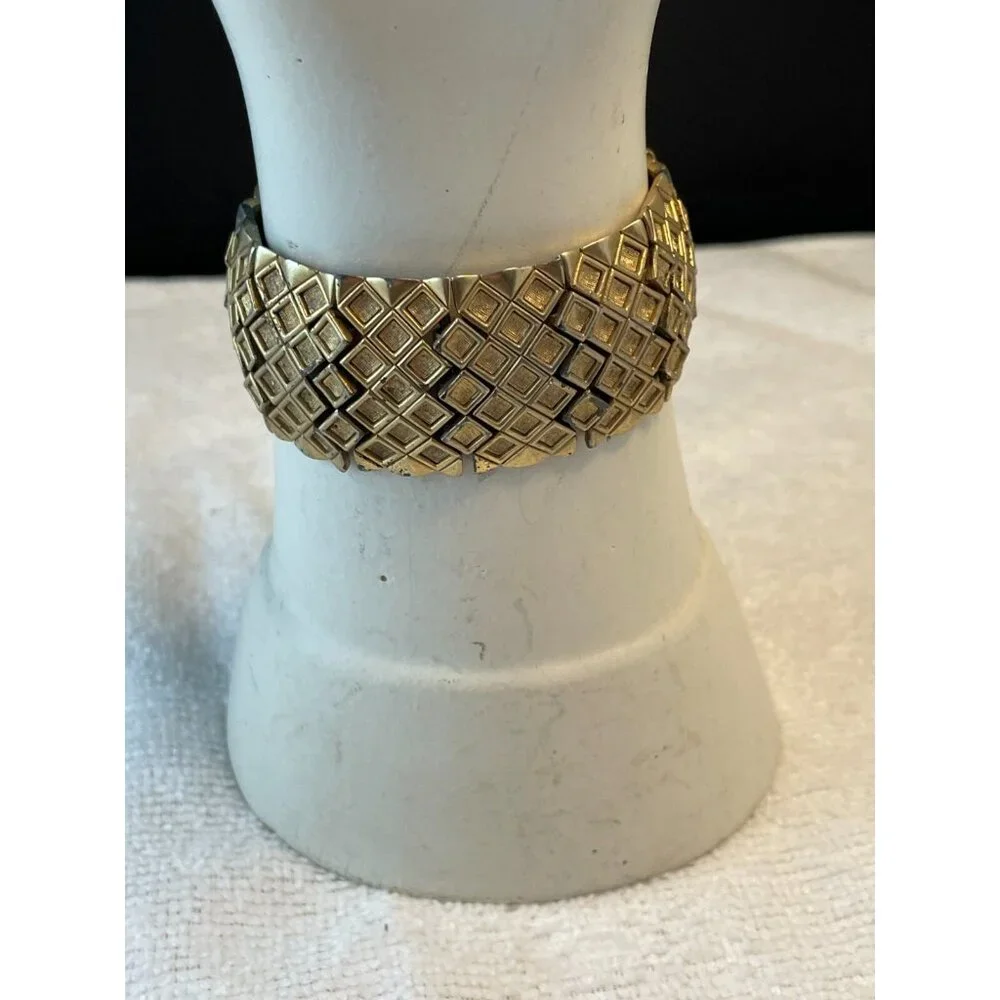 Hattie Carnegie Woven Panel Link Bangle Bracelet Signed-RARE-Vintage - Picture 1 of 7